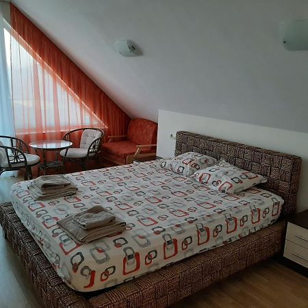 Alexander Lozenets Beach Complex Apartment Bagian luar foto