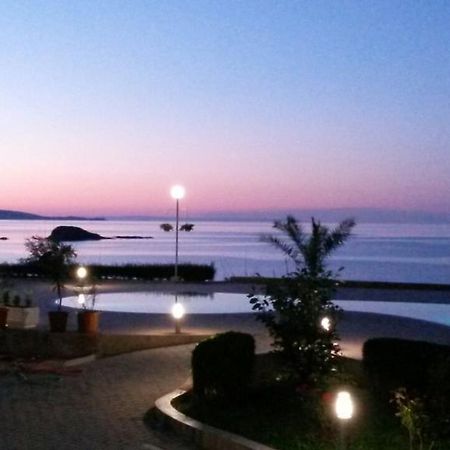 Alexander Lozenets Beach Complex Apartment Bagian luar foto