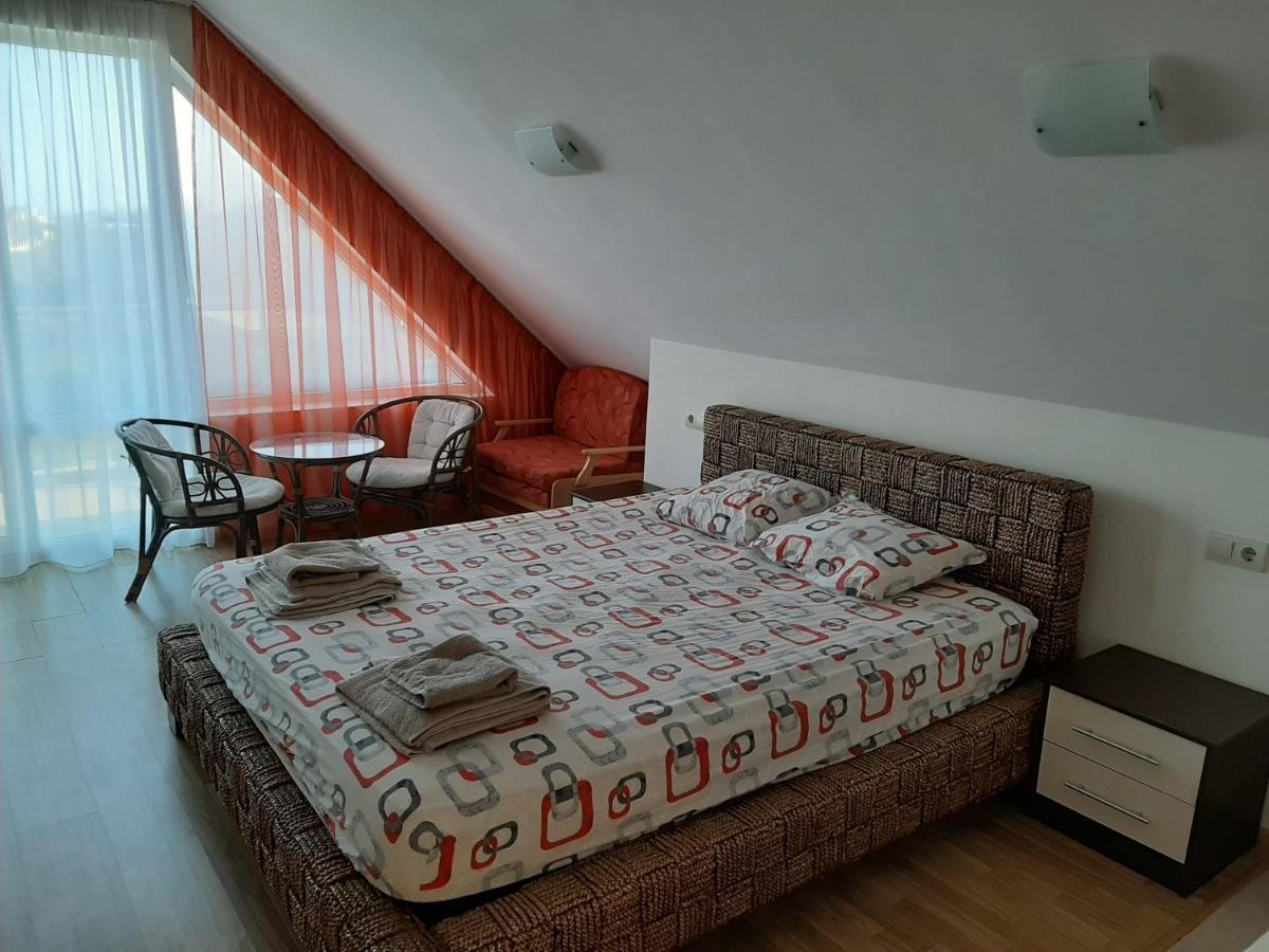 Alexander Lozenets Beach Complex Apartment Bagian luar foto