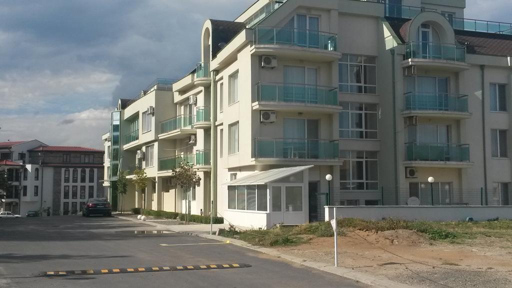 Alexander Lozenets Beach Complex Apartment Bagian luar foto