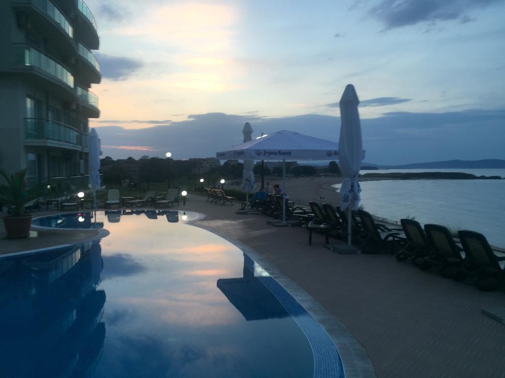 Alexander Lozenets Beach Complex Apartment Bagian luar foto